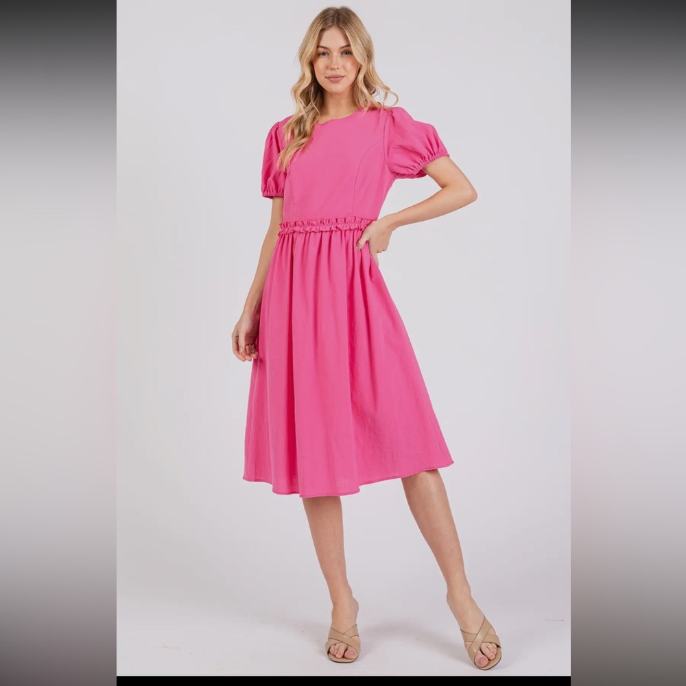 Beautiful Puff-Sleeve Ruffle-Waist Midi Dress